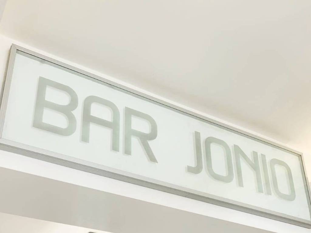 negozio in vendita a Soverato