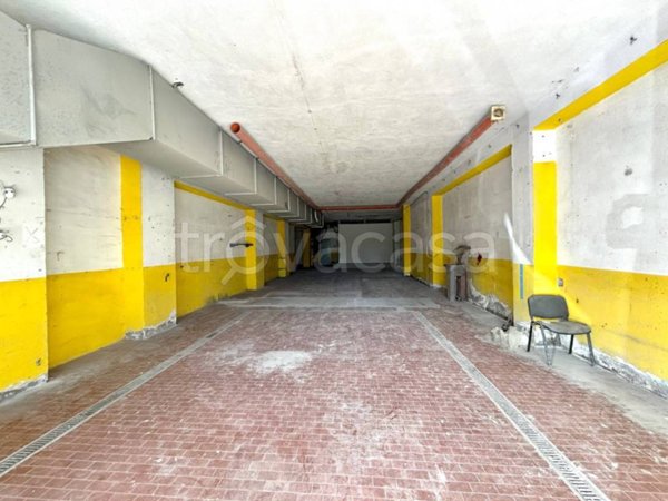 locale commerciale in vendita a Soverato