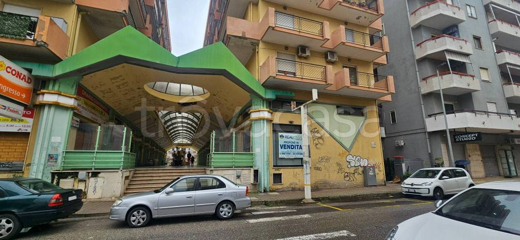 negozio in vendita a Soverato