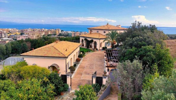 negozio in vendita a Soverato