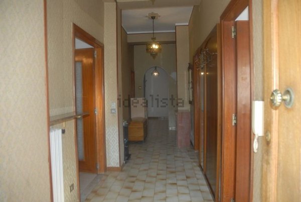 casa indipendente in vendita a Soverato