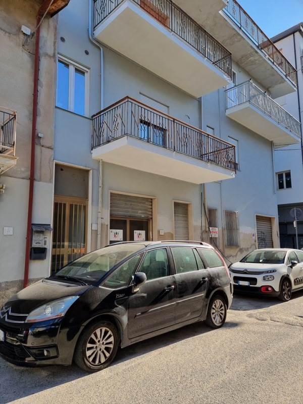 locale di sgombero in vendita a Soverato