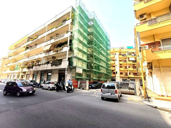 locale commerciale in vendita a Soverato