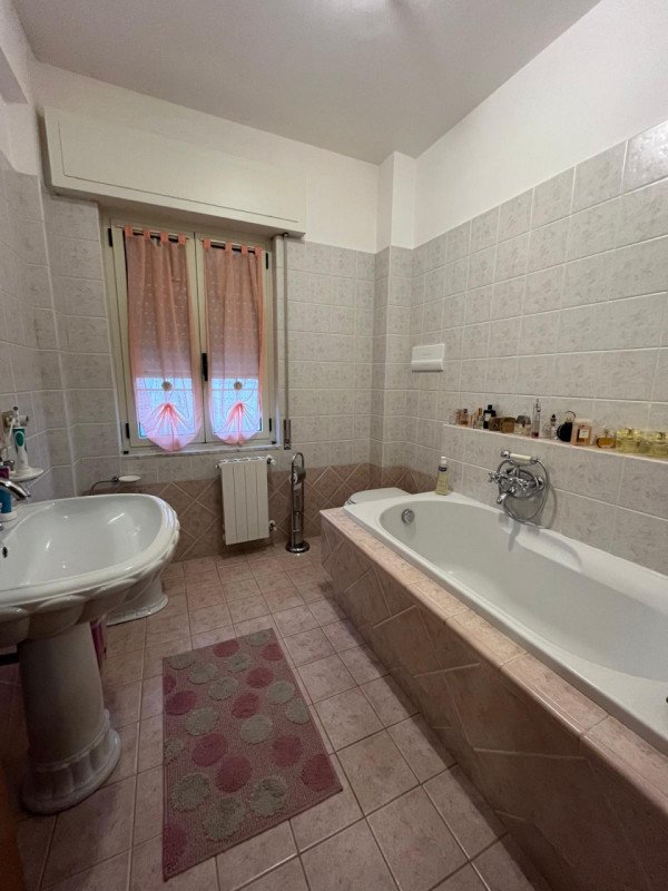 casa indipendente in vendita a Soverato