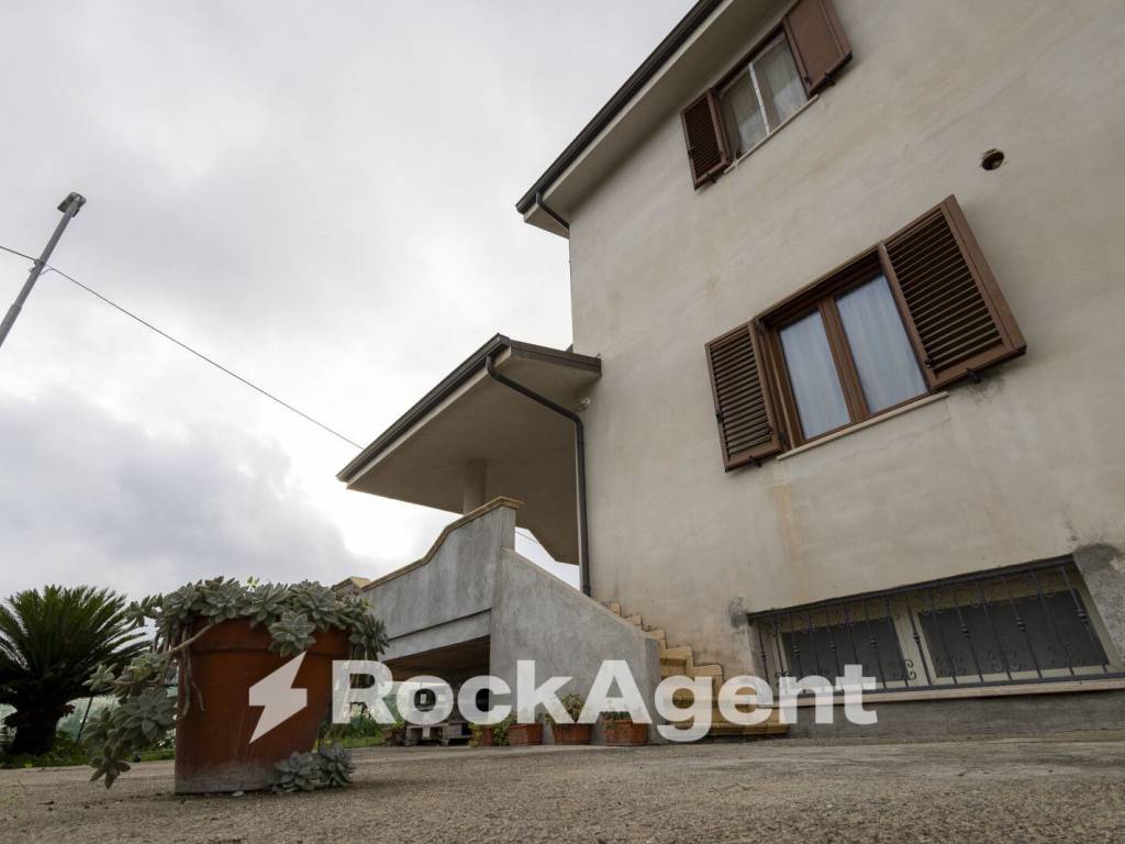 casa indipendente in vendita a Soveria Simeri