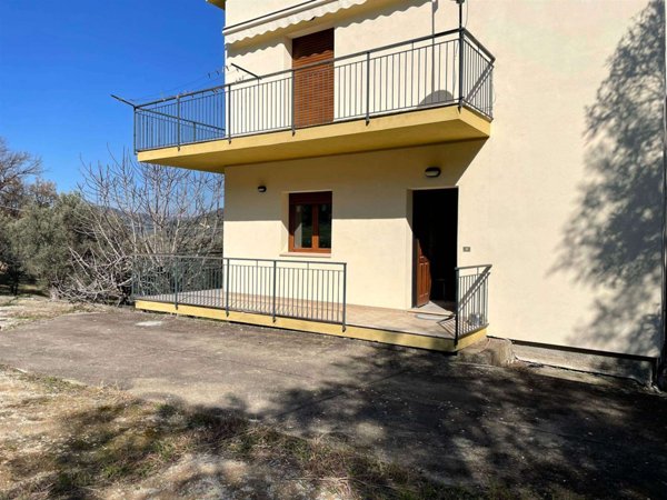 casa indipendente in vendita a Squillace