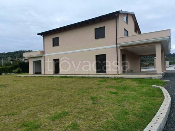 casa indipendente in vendita a Squillace in zona Squillace Lido
