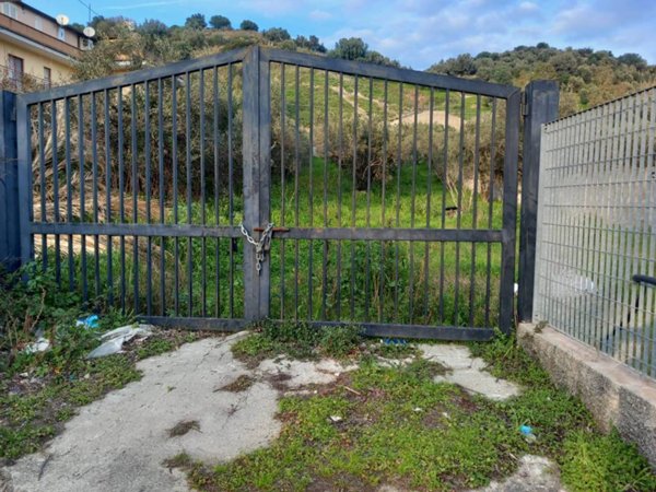 terreno agricolo in vendita a Squillace in zona Fiasco Baldaia