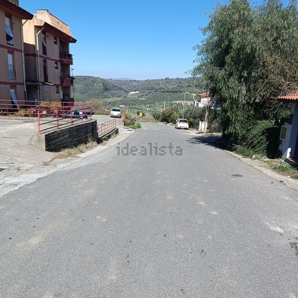 locale commerciale in vendita a Squillace