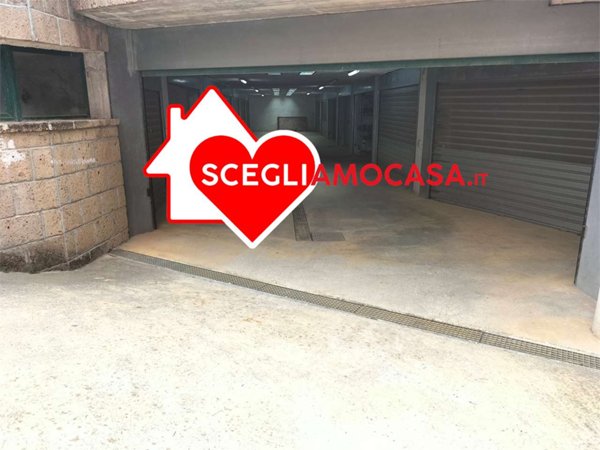 locale di sgombero in vendita a Squillace in zona Squillace Lido