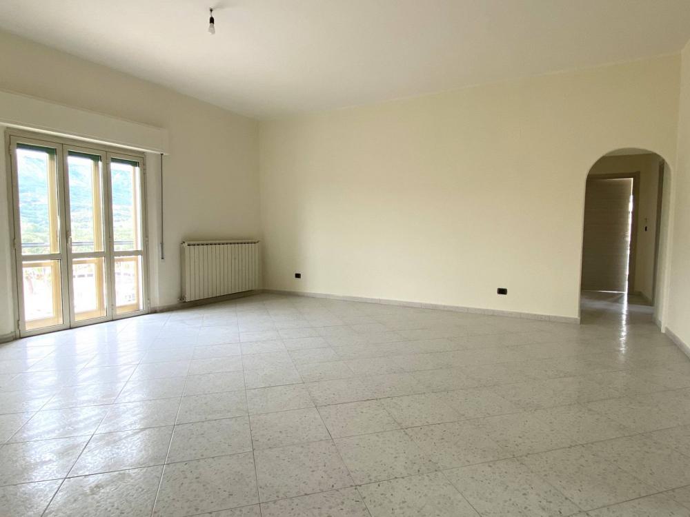 appartamento in vendita a Squillace in zona Squillace Lido