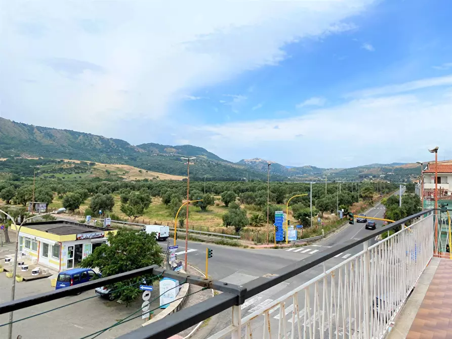 appartamento in vendita a Squillace in zona Squillace Lido