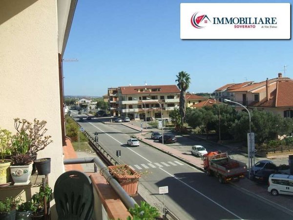 appartamento in vendita a Squillace in zona Squillace Lido