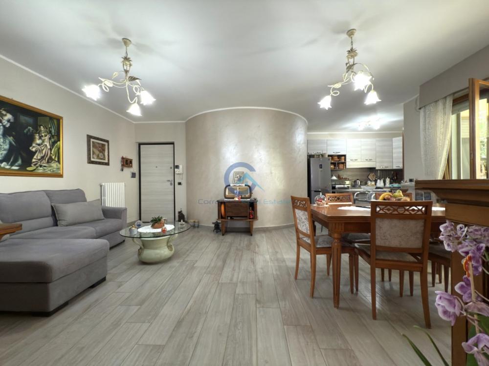 appartamento in vendita a Squillace in zona Squillace Lido