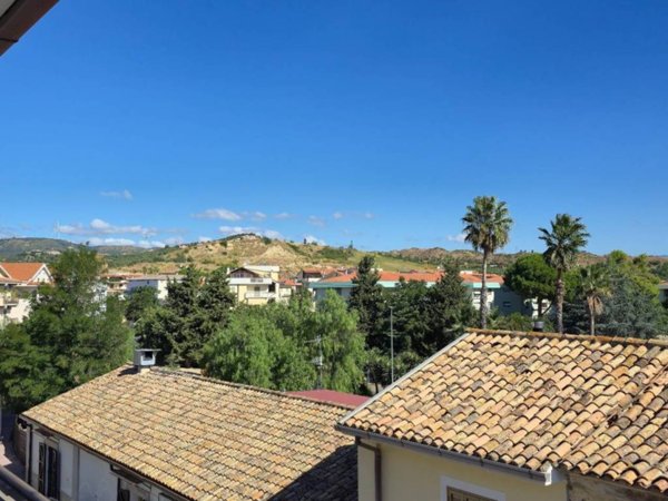 appartamento in vendita a Squillace in zona Squillace Lido