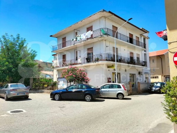 appartamento in vendita a Squillace in zona Squillace Lido