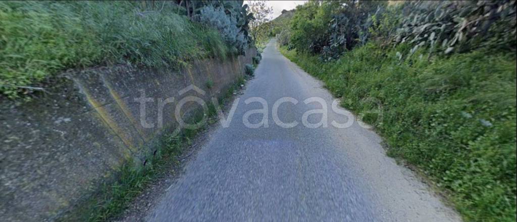 locale commerciale in vendita a Squillace