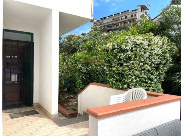 casa indipendente in vendita a Squillace in zona Squillace Lido