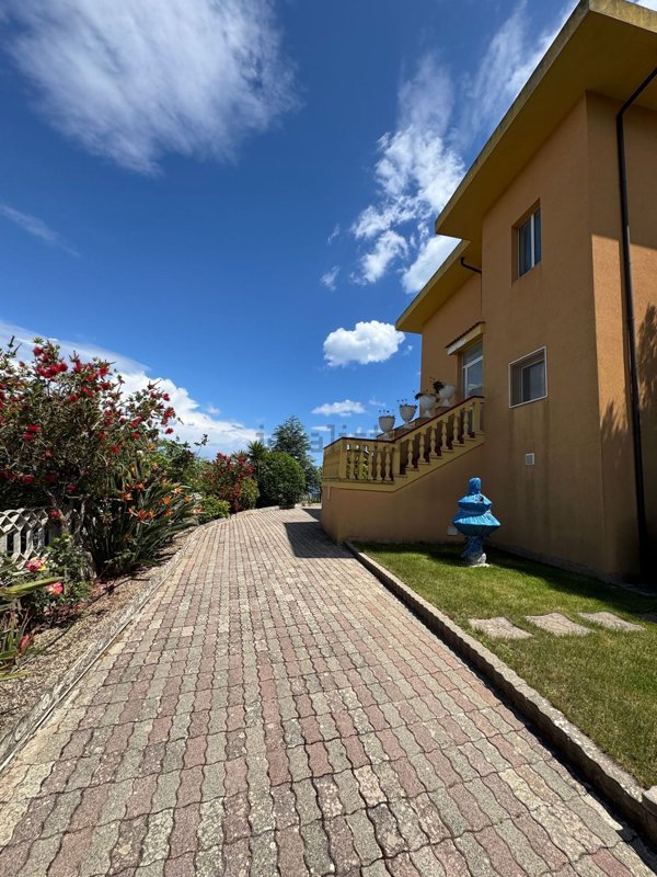 casa indipendente in vendita a Squillace