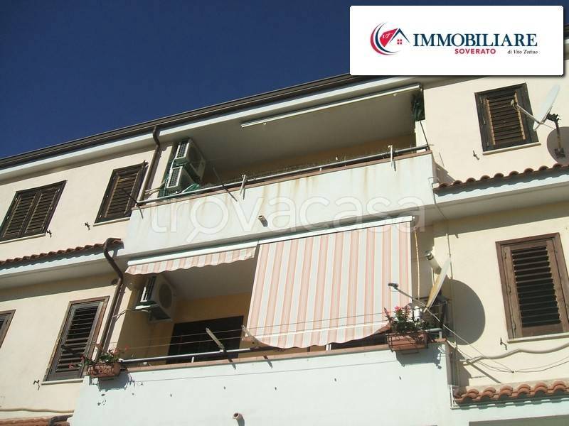 appartamento in vendita a Squillace in zona Squillace Lido