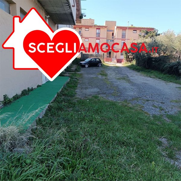 locale commerciale in vendita a Squillace