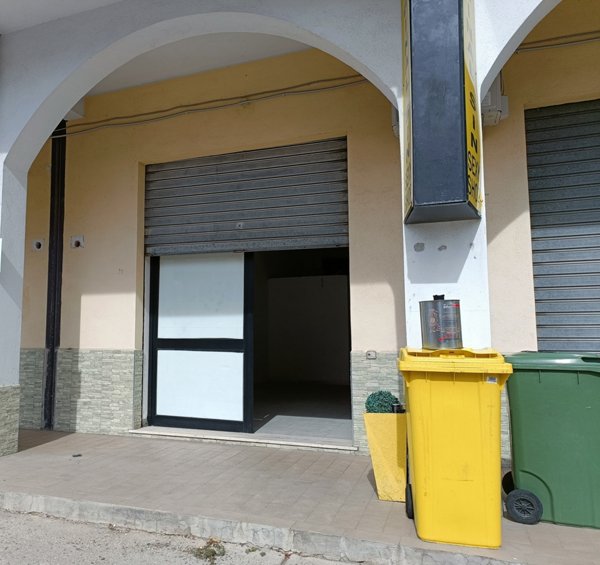 locale commerciale in vendita a Squillace in zona Squillace Lido