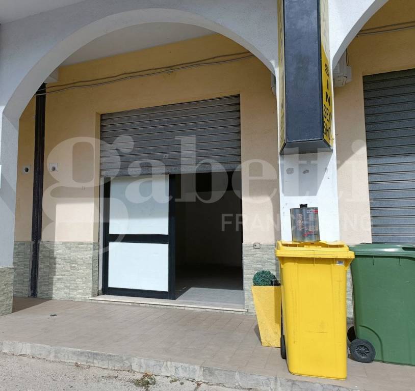 locale commerciale in vendita a Squillace in zona Squillace Lido