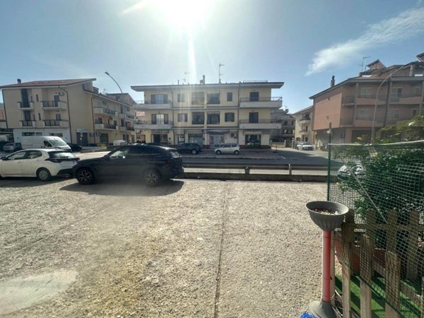 locale commerciale in vendita a Squillace in zona Squillace Lido