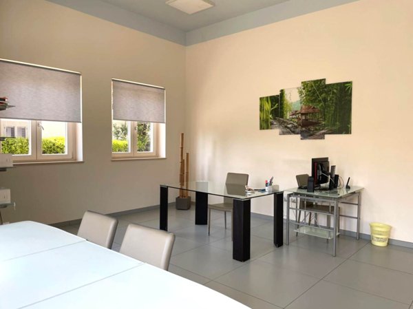 locale commerciale in vendita a Squillace