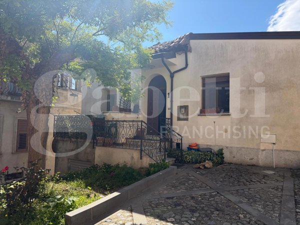 appartamento in vendita a Squillace