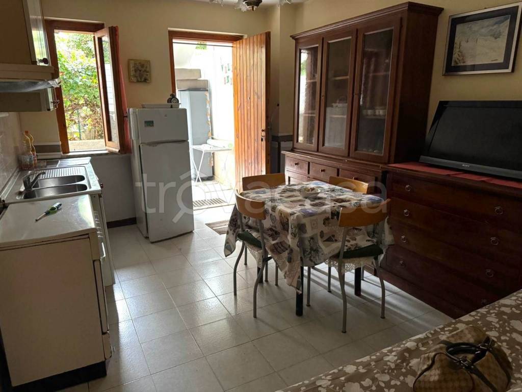 appartamento in vendita a Squillace in zona Squillace Lido