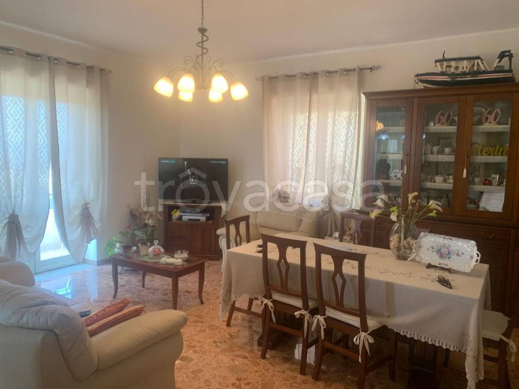 appartamento in vendita a Stalettì