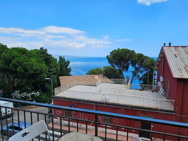 appartamento in vendita a Stalettì in zona Copanello
