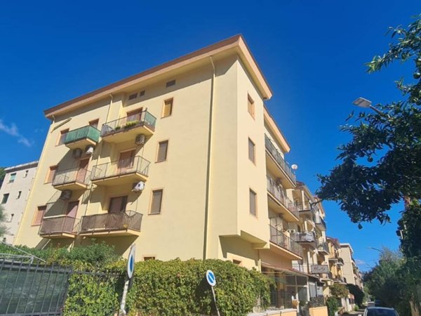 appartamento in vendita a Stalettì in zona Copanello