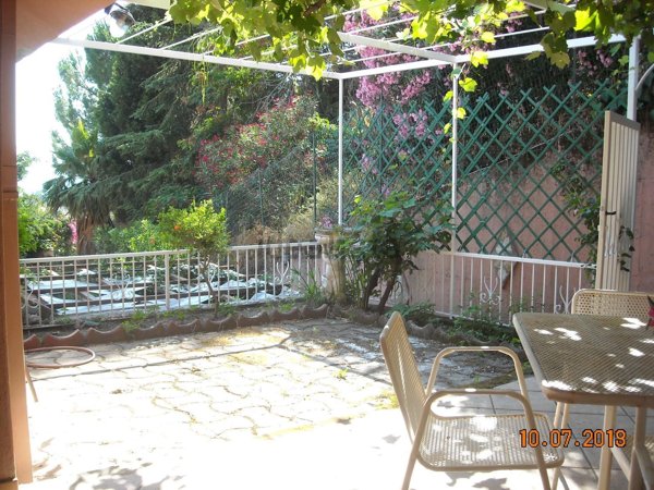 appartamento in vendita a Stalettì in zona Copanello
