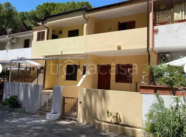 casa indipendente in vendita a Stalettì in zona Copanello