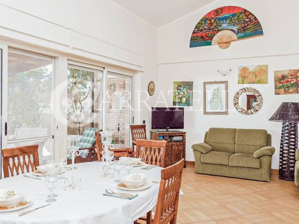casa indipendente in vendita a Stalettì