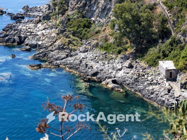 appartamento in vendita a Stalettì in zona Caminia
