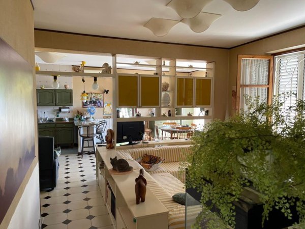 casa indipendente in vendita a Stalettì in zona Caminia