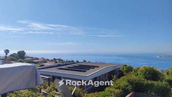 casa indipendente in vendita a Stalettì in zona Pietragrande