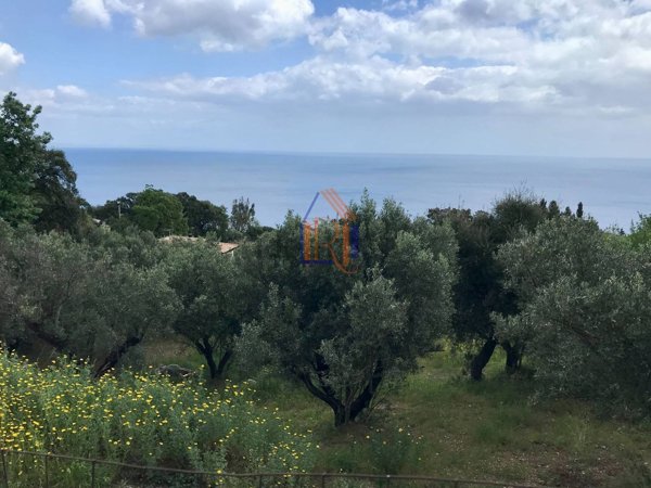 terreno edificabile in vendita a Stalettì in zona Copanello