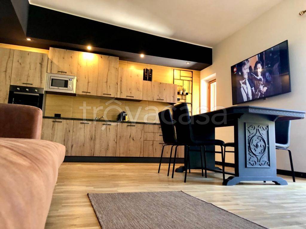 appartamento in vendita a Stalettì in zona Caminia