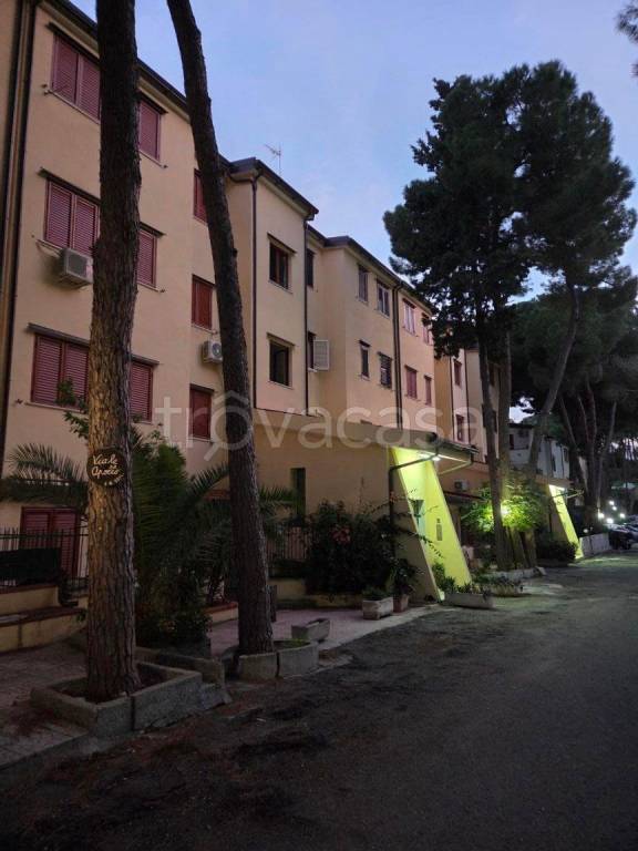 appartamento in vendita a Stalettì in zona Copanello