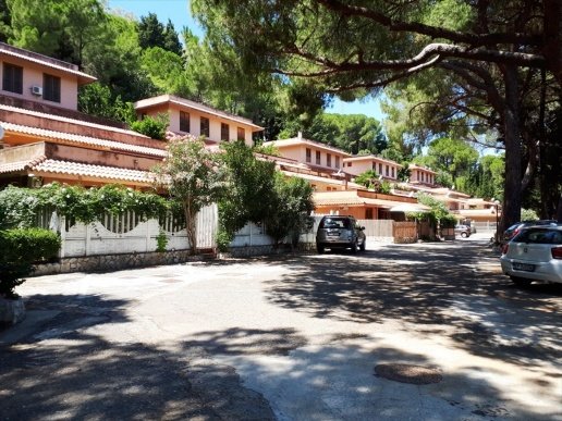 casa indipendente in vendita a Stalettì in zona Copanello