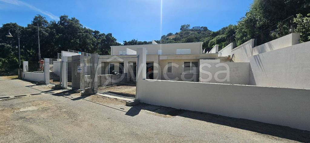 casa indipendente in vendita a Stalettì in zona Copanello