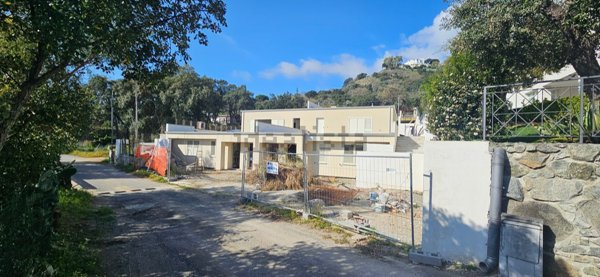 casa indipendente in vendita a Stalettì