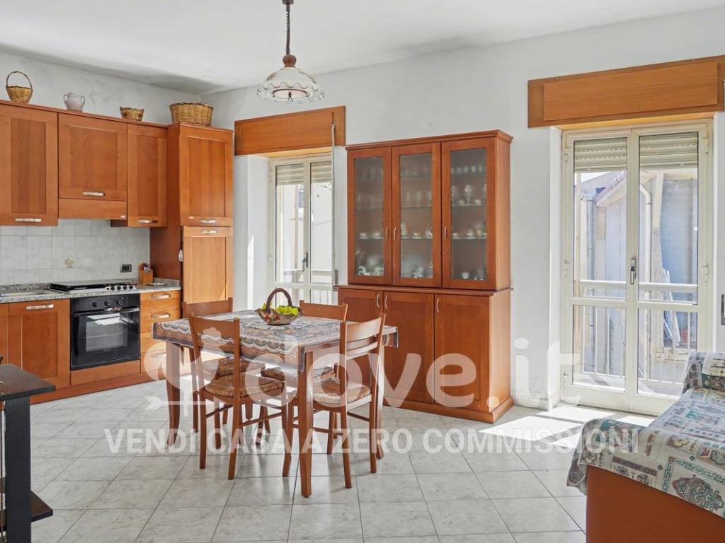 casa indipendente in vendita a Stalettì