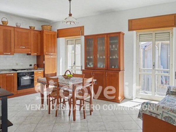 casa indipendente in vendita a Stalettì