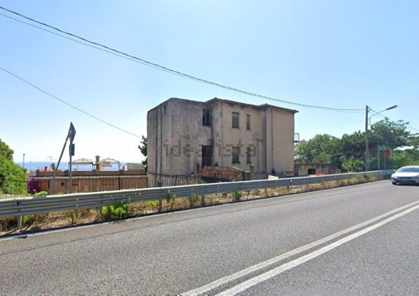 casa indipendente in vendita a Stalettì