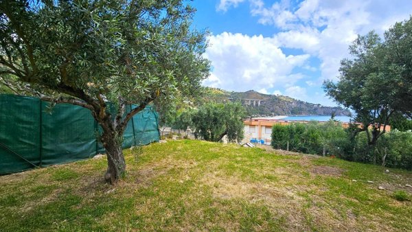 appartamento in vendita a Stalettì in zona Caminia